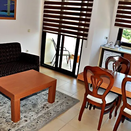 Ceren Family Suit 3* Side